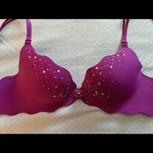 Victoria’s Secret bra 34B